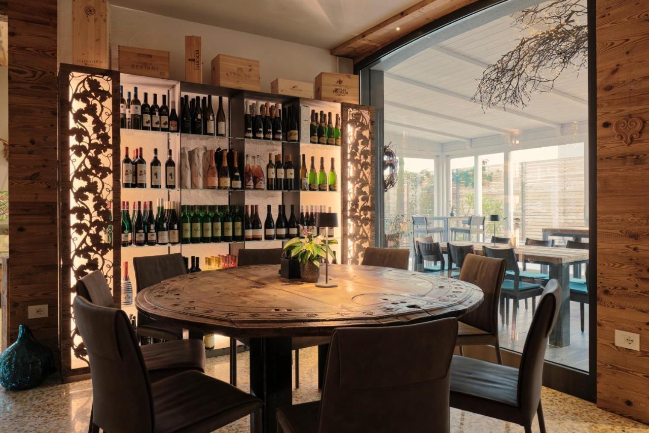 Hotel Miramonti Enoteca Pove del Grappa Exteriör bild