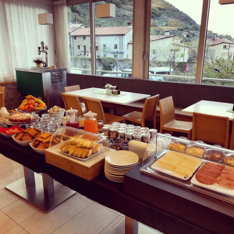 Hotel Miramonti Enoteca Pove del Grappa Exteriör bild