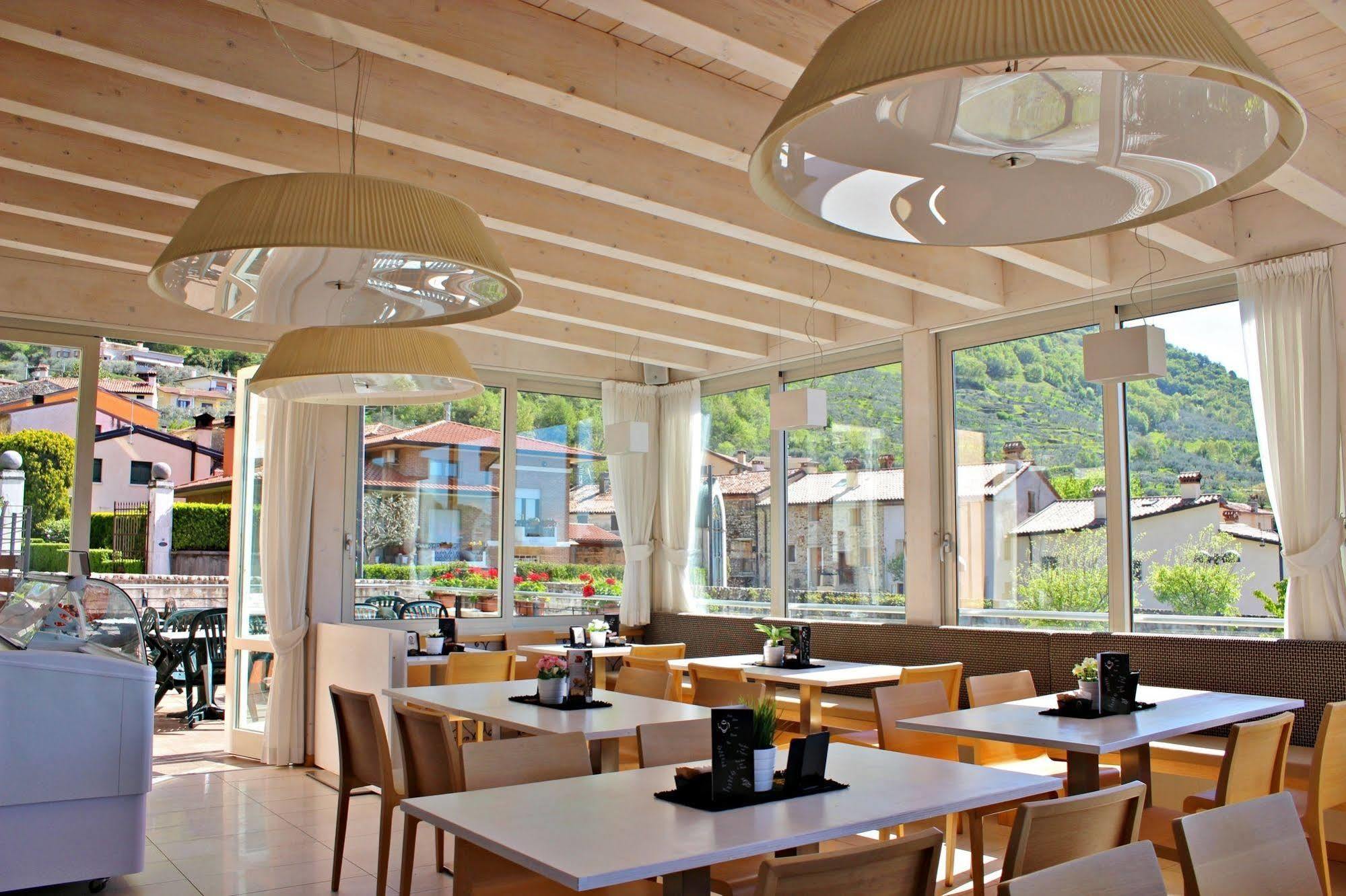 Hotel Miramonti Enoteca Pove del Grappa Exteriör bild